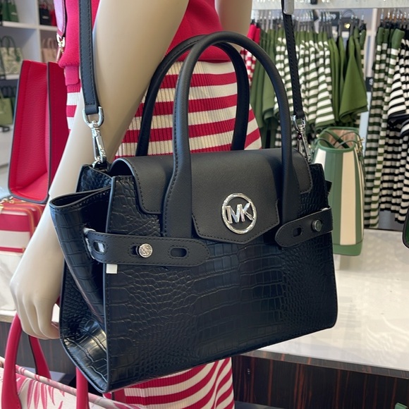 MICHAEL KORS
Carmen Medium Belted Flap Satchel Crocodile Leather
NWT - Picture 13 of 16